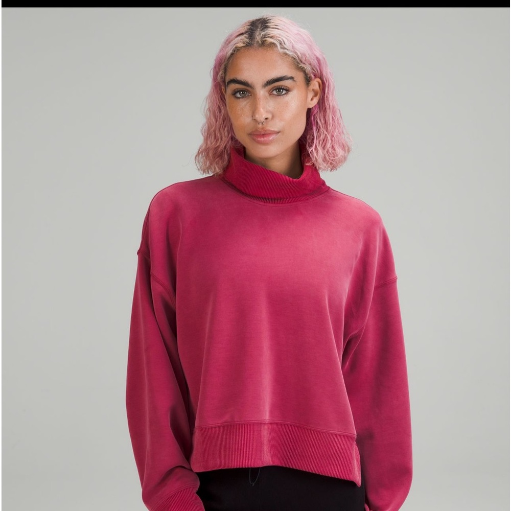 LIGHT BLUE Soft stream turtleneck pullover